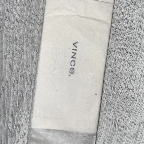 Vince Med Wht T - Picture 3 of 5